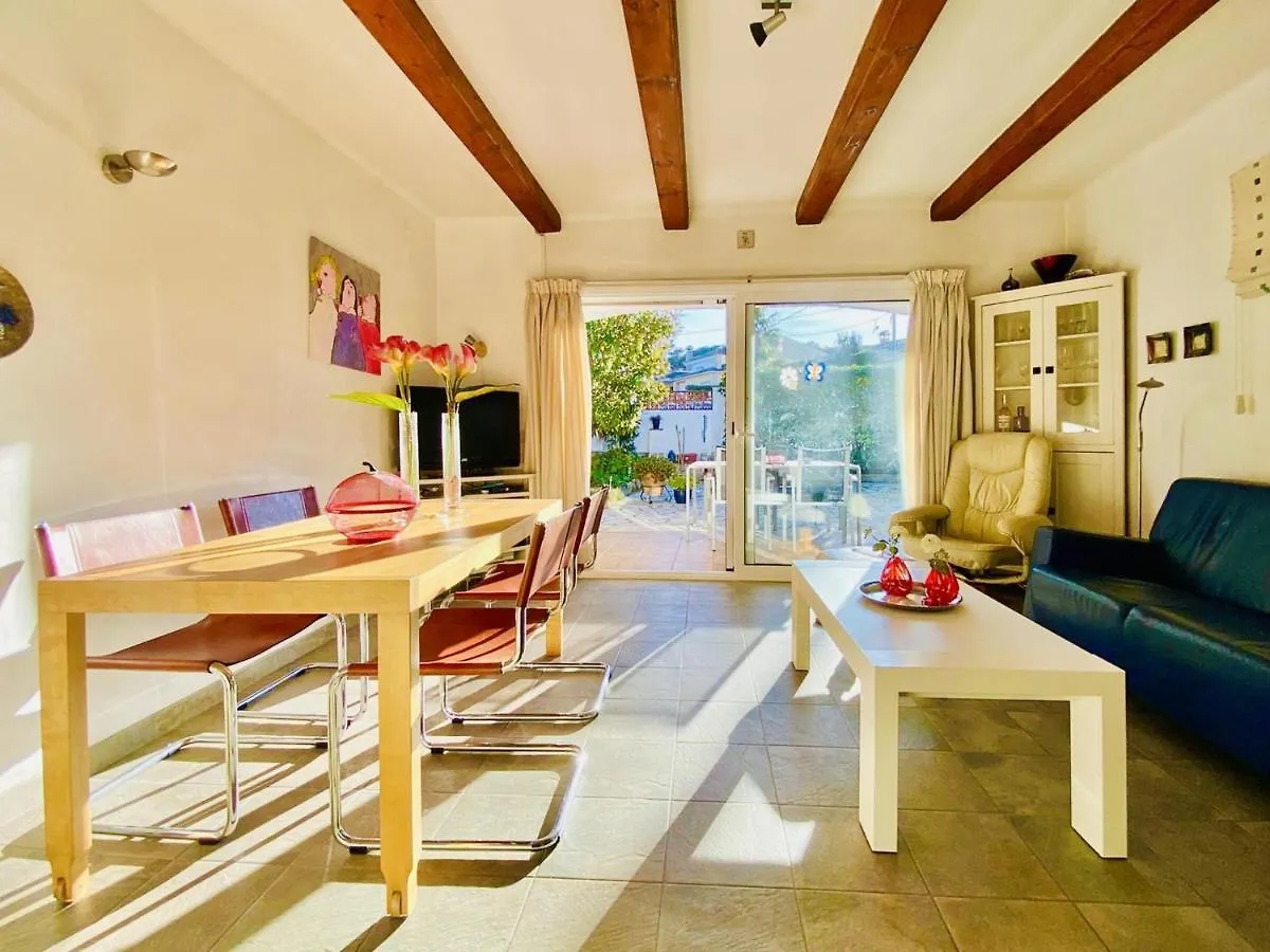 Costa Costabravasi Holiday home